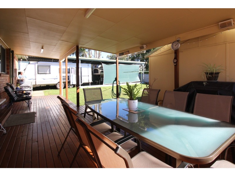 5 Bonarius Street, Edgeworth NSW 2285