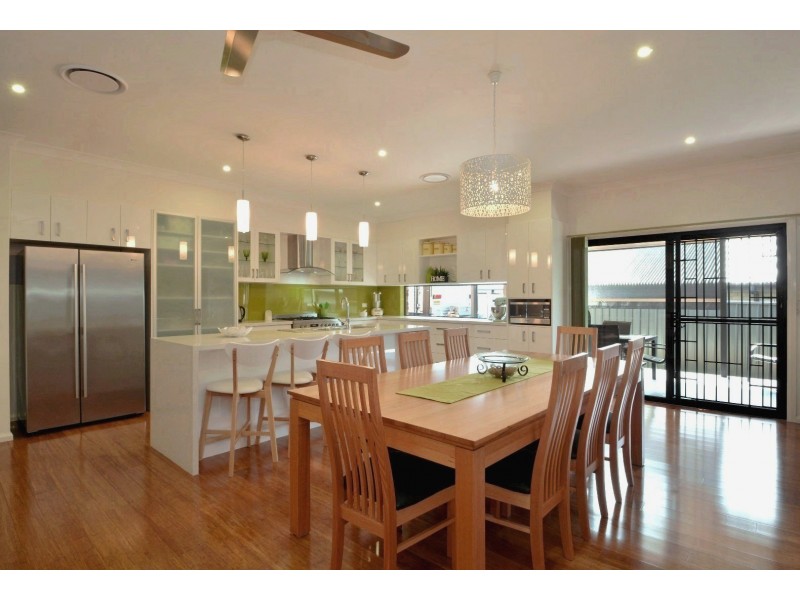 194 Northlakes Drive, Cameron Park NSW 2285