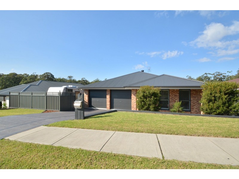 194 Northlakes Drive, Cameron Park NSW 2285