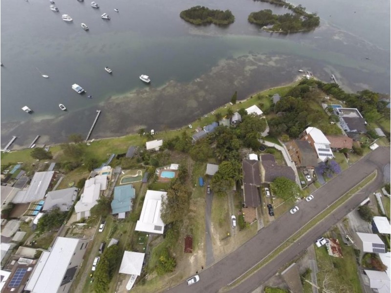 154 Marks Point Road, Marks Point NSW 2280