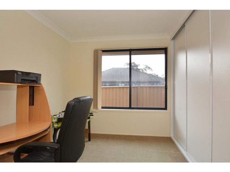 7 Juliana Cove, Cameron Park NSW 2285