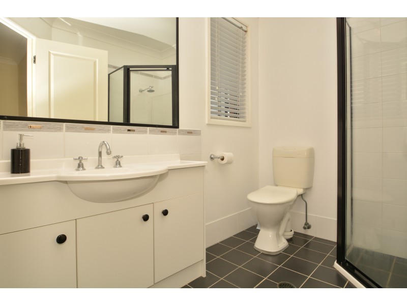 7 Juliana Cove, Cameron Park NSW 2285