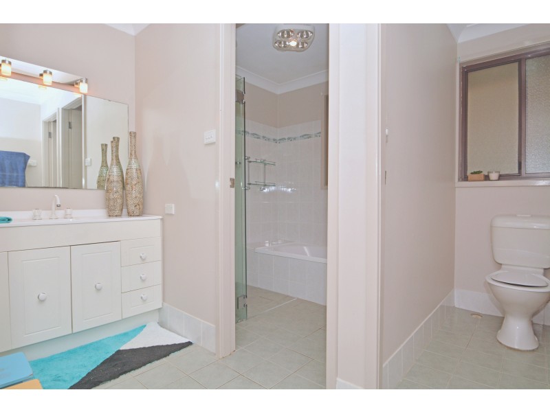 20 Exford Avenue, Macquarie Hills NSW 2285