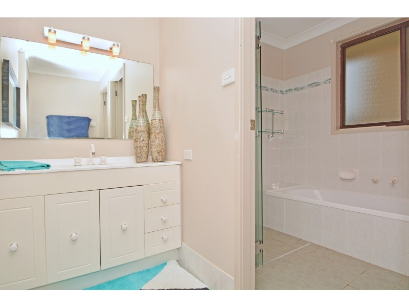 20 Exford Avenue, Macquarie Hills NSW 2285