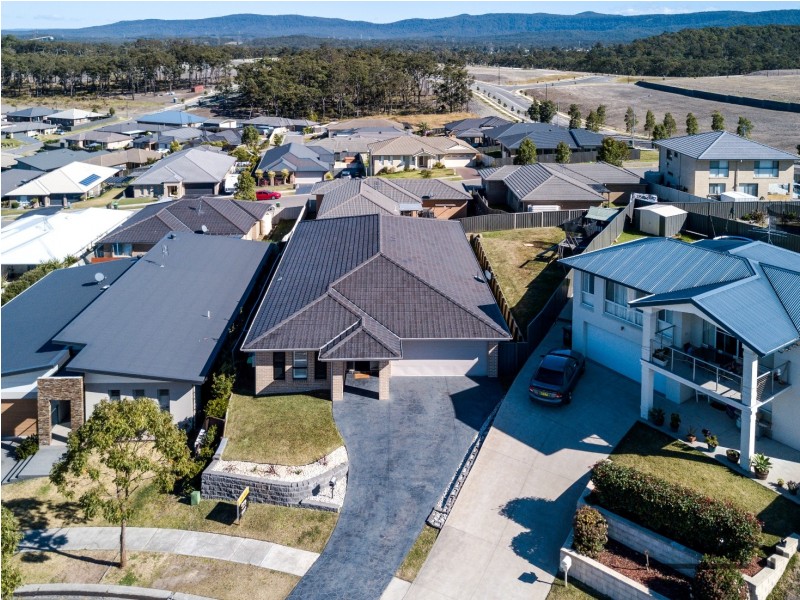 26 Graysynd Circuit, Cameron Park NSW 2285