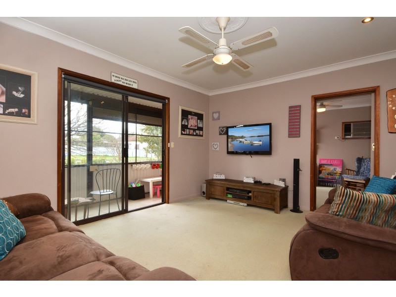 12 Powell Street, West Wallsend NSW 2286