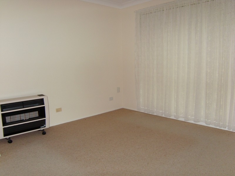 2/68 Hilldale Drive, Cameron Park NSW 2285