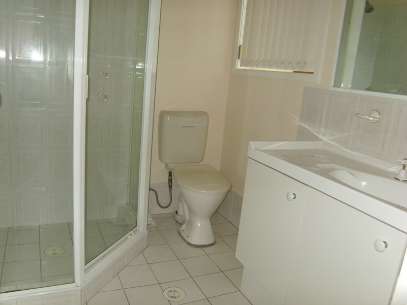 2/68 Hilldale Drive, Cameron Park NSW 2285