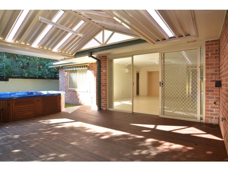 2 Springvale Circuit, Cameron Park NSW 2285