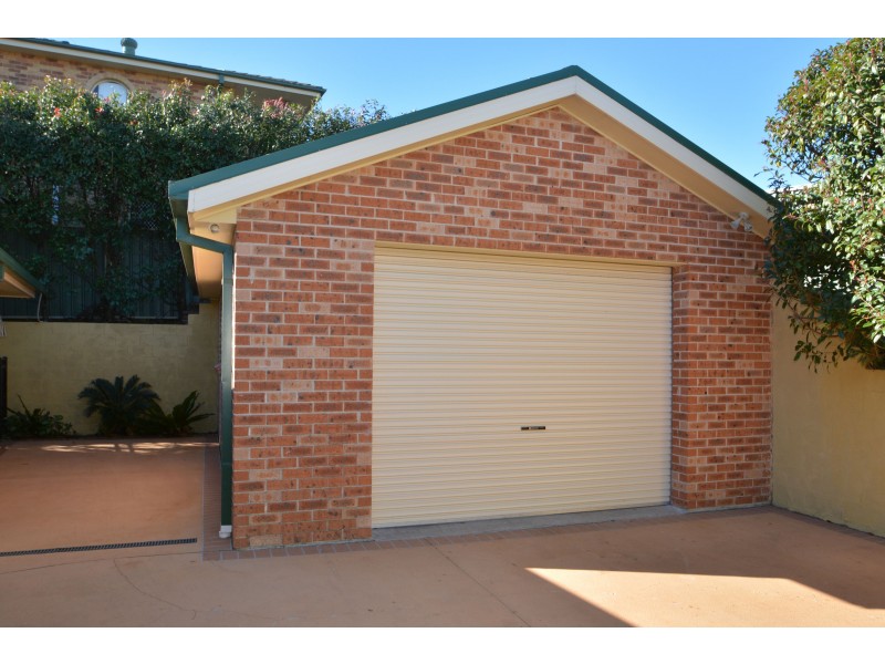 2 Springvale Circuit, Cameron Park NSW 2285