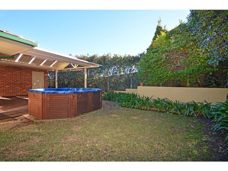 2 Springvale Circuit, Cameron Park NSW 2285