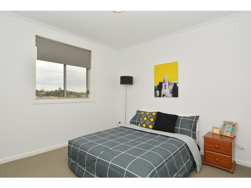 8/8 Angophora Drive, Warabrook NSW 2304