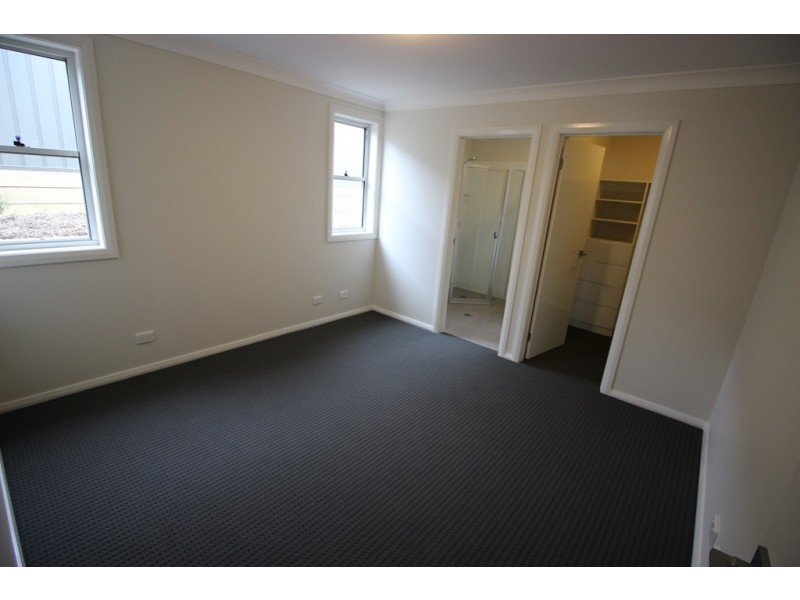 89 Delaware Drive, Macquarie Hills NSW 2285