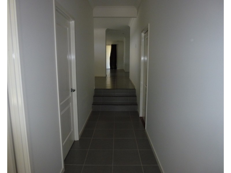 11 Nithsdle Street, Cameron Park NSW 2285