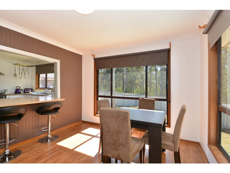 2 Burns Close, Thornton NSW 2322