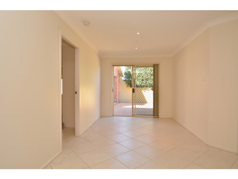 2 Springvale Circuit, Cameron Park NSW 2285