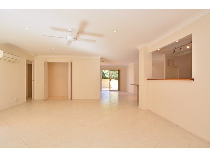 2 Springvale Circuit, Cameron Park NSW 2285