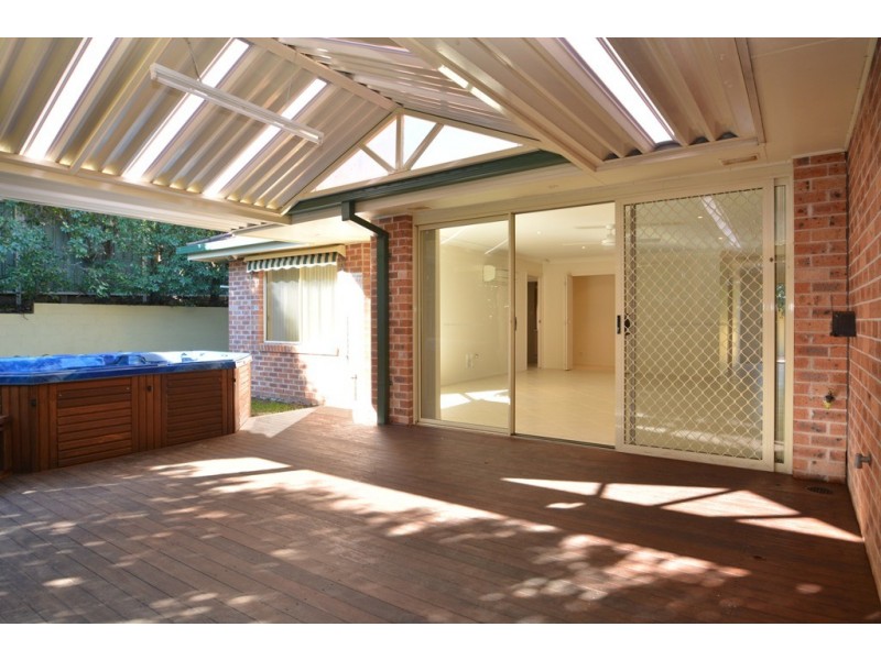 2 Springvale Circuit, Cameron Park NSW 2285