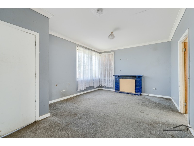 302 Lake Road, Glendale NSW 2285