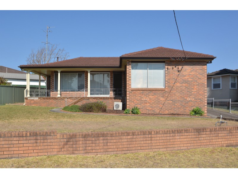 4 Weatherley Street, Booragul NSW 2284