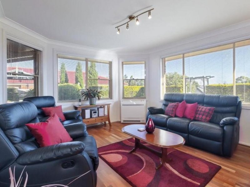 4 Mabellae Place, Warabrook NSW 2304