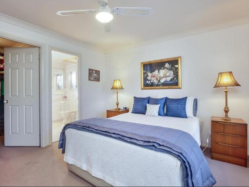 4 Mabellae Place, Warabrook NSW 2304