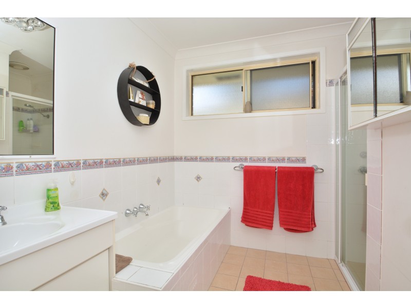 60 Transfield Avenue, Edgeworth NSW 2285