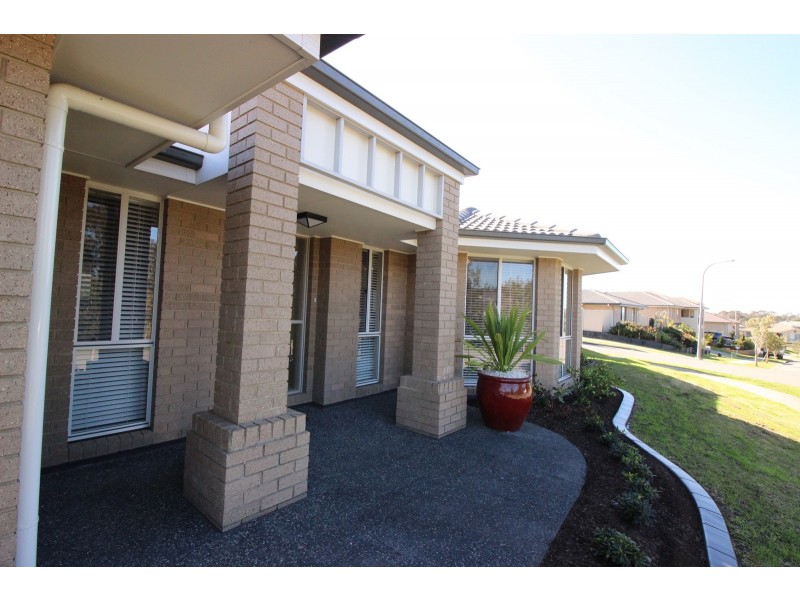 20 Billabong Drive, Cameron Park NSW 2285