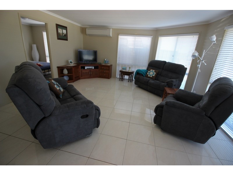 20 Billabong Drive, Cameron Park NSW 2285