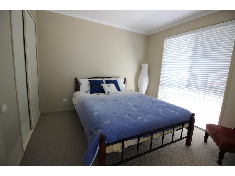 20 Billabong Drive, Cameron Park NSW 2285