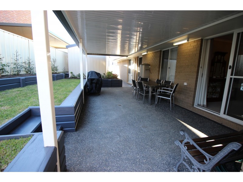 20 Billabong Drive, Cameron Park NSW 2285