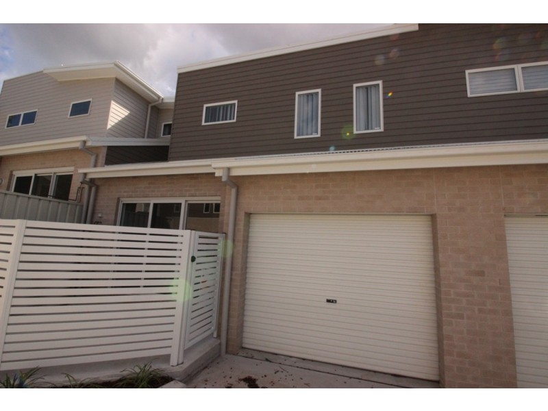 20/247 Warners Bay, Mount Hutton NSW 2290