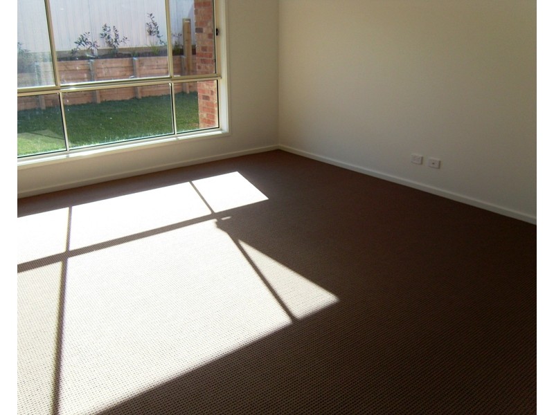 4 Quartz Place, Cameron Park NSW 2285