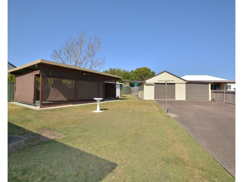 4 Weatherley Street, Booragul NSW 2284