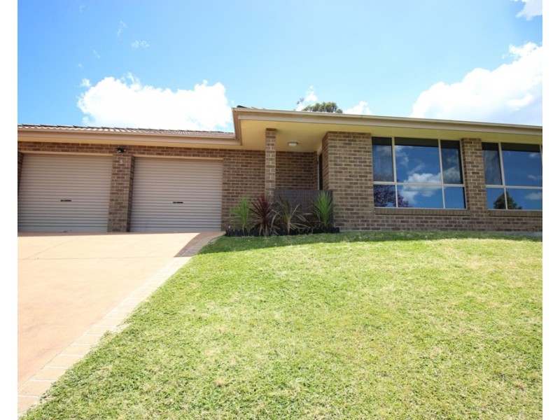 5 Kirkwood Close, Cameron Park NSW 2285