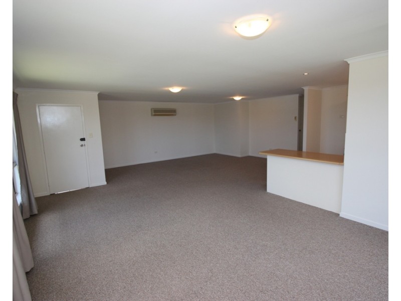 5 Kirkwood Close, Cameron Park NSW 2285