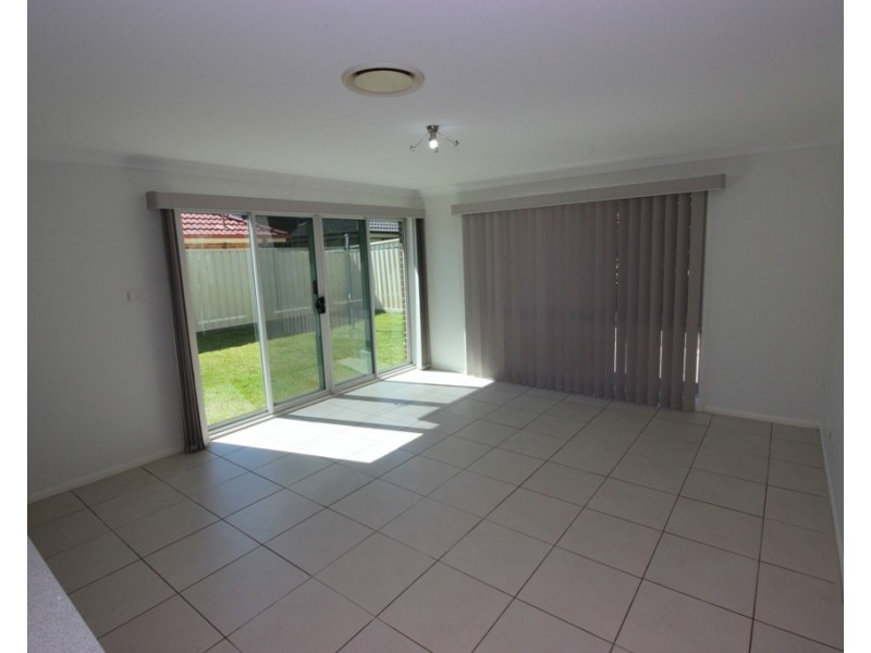 5 Hannah Street, Cameron Park NSW 2285