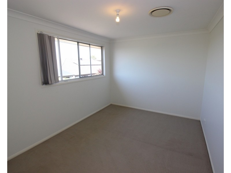 5 Hannah Street, Cameron Park NSW 2285