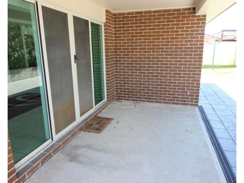 5 Hannah Street, Cameron Park NSW 2285