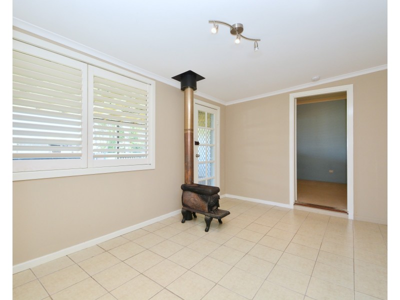 24 Elizabeth Street, Holmesville NSW 2286