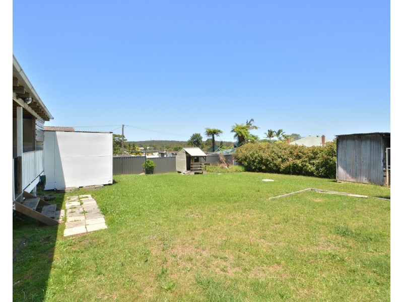 24 Elizabeth Street, Holmesville NSW 2286