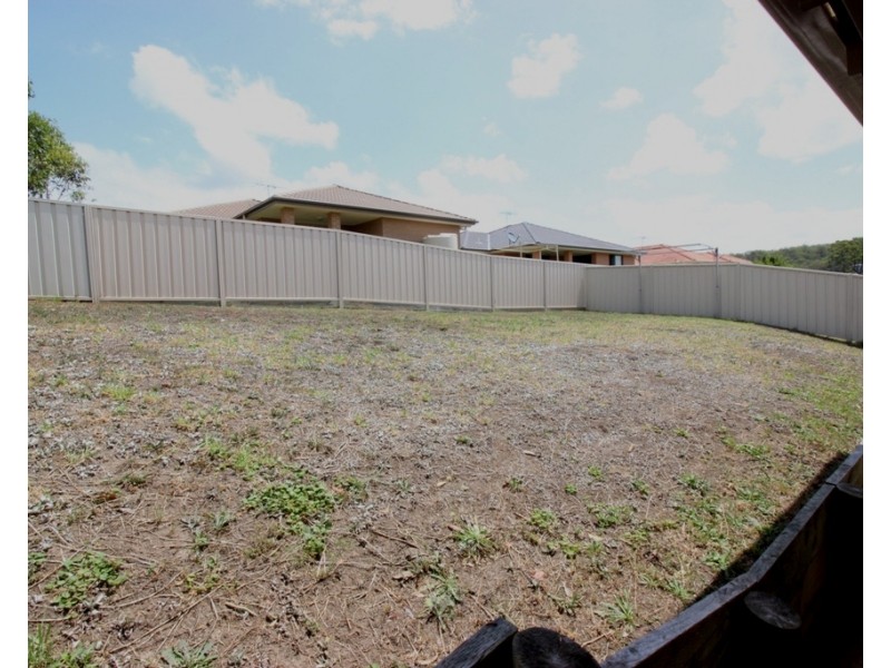 5 Clarkstone Avenue, Cameron Park NSW 2285