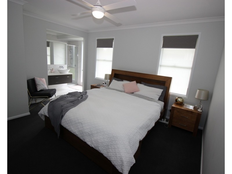 12 Mima Street, Fletcher NSW 2287