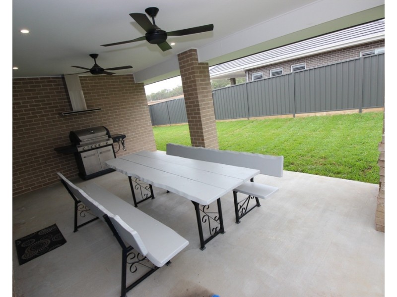 12 Mima Street, Fletcher NSW 2287