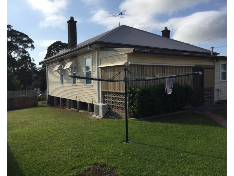 24 Illoura Street, Wallsend NSW 2287