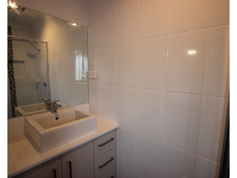 17 Medina Place, Cameron Park NSW 2285