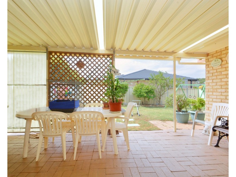 15 Grove Place, Cameron Park NSW 2285