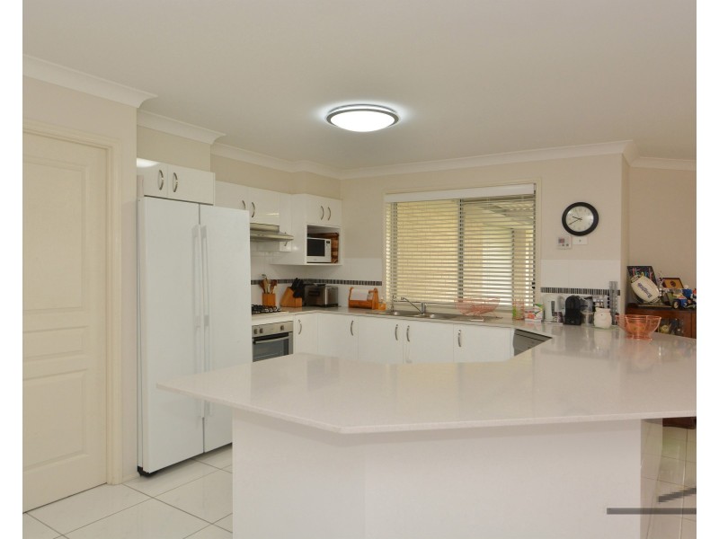 10 Foveaux Street, Cameron Park NSW 2285