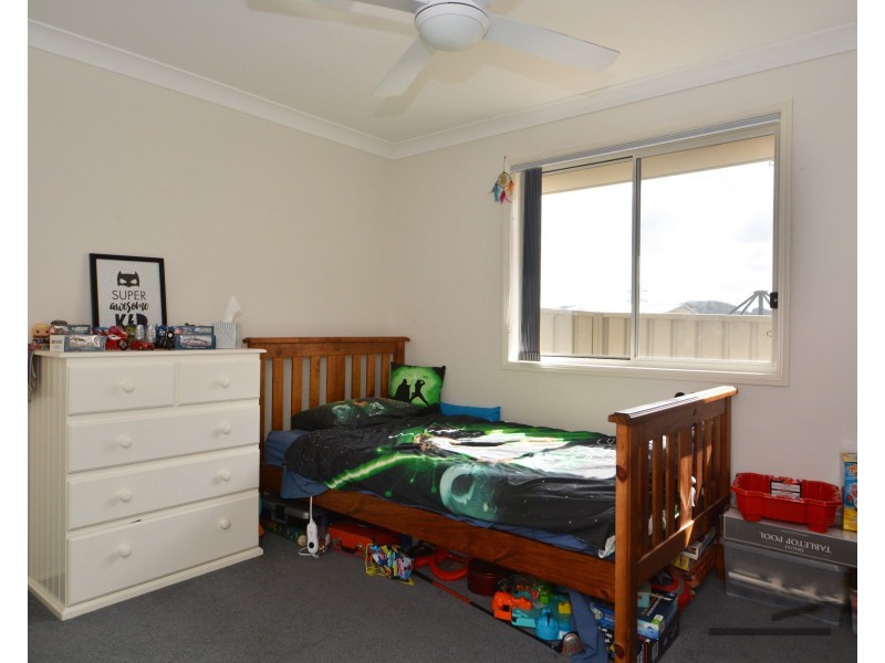 10 Foveaux Street, Cameron Park NSW 2285