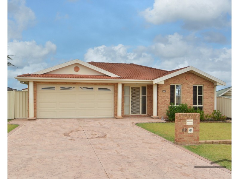 52 Springvale Circuit, Cameron Park NSW 2285